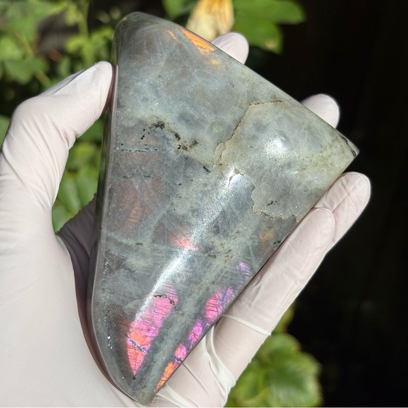 Sunset Labradorite Crystal Freeform Freestanding Cut-base Yellow, Pink & Purple - Picture 6 of 11